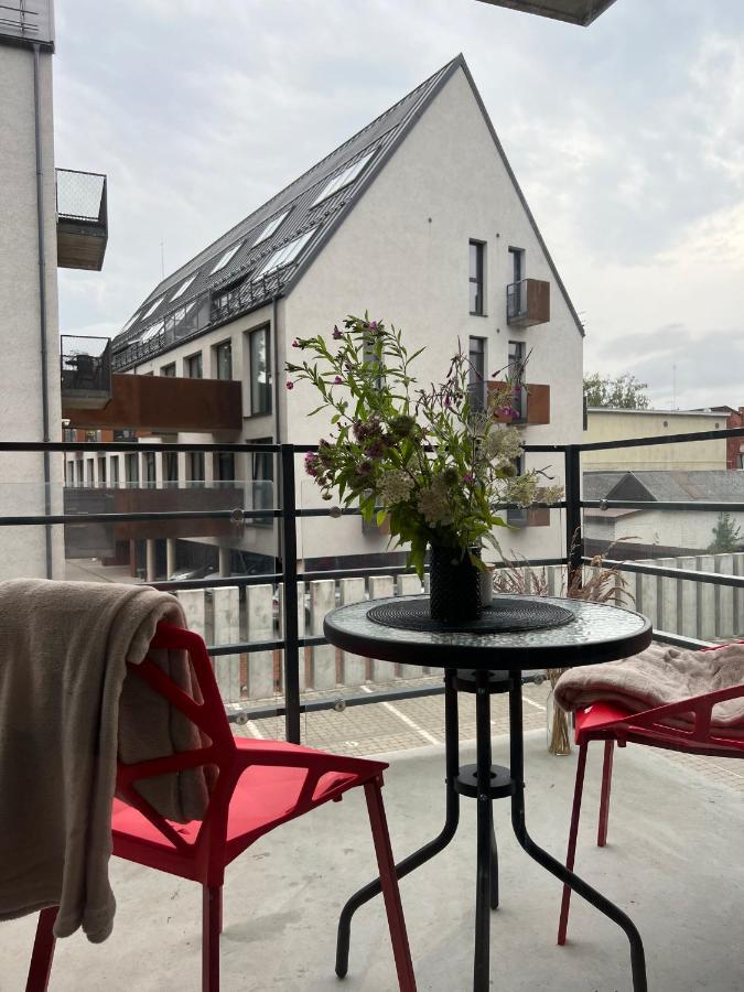 Cosy 1 Bedroom Apartment In The Heart Of Old Town With Parking คอนัส ภายนอก รูปภาพ